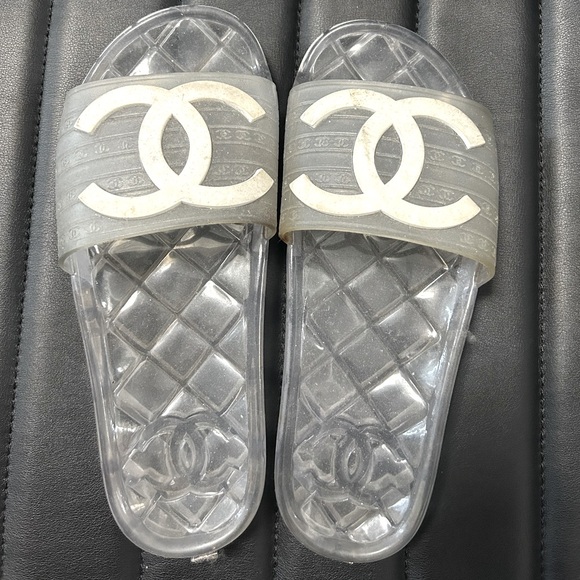 Chanel rubber slides - Picture 2 of 3